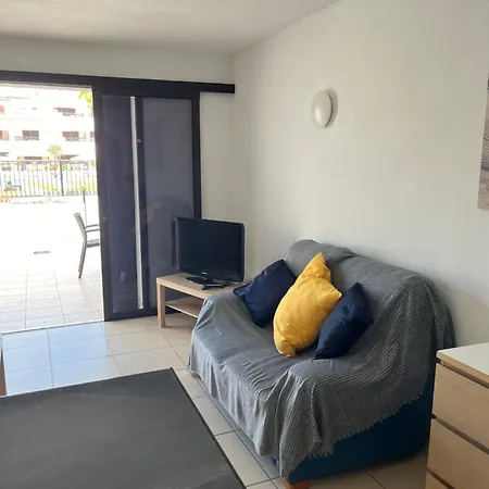 1 Bed Apartment, 31a1, Victoria Court 1, Cristianos, Tenerife Апартаменты